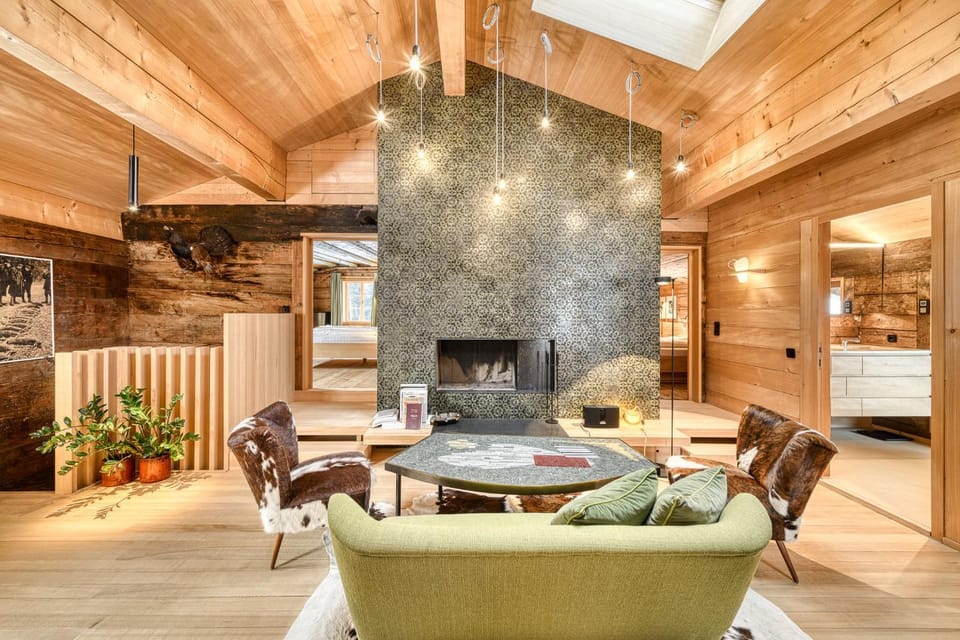 Facade/entrance, Seating area