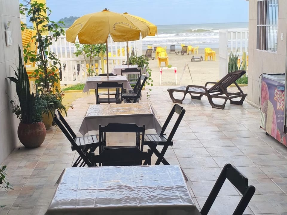 Patio, Restaurant/places to eat, Balcony/Terrace