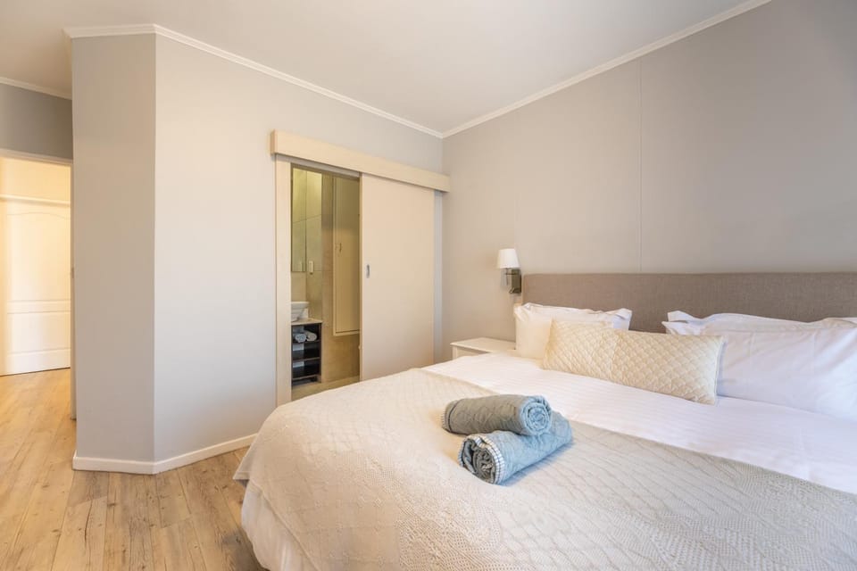 Portifino on lake 221 The Island Club Apartment in Cape Town