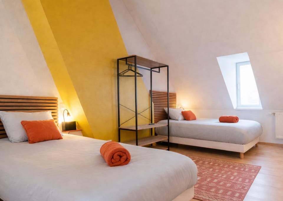 TV and multimedia, Photo of the whole room, Bedroom, towels