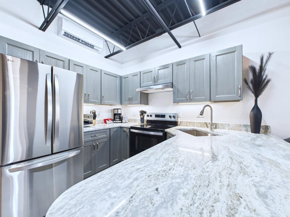 Minutes to Port! Loft Near Dining & Fun -Unit 207 Hotel in Cape Canaveral