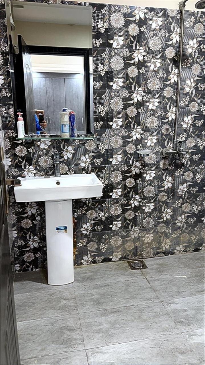 5 marla suspicious apartment Apartment in Lahore