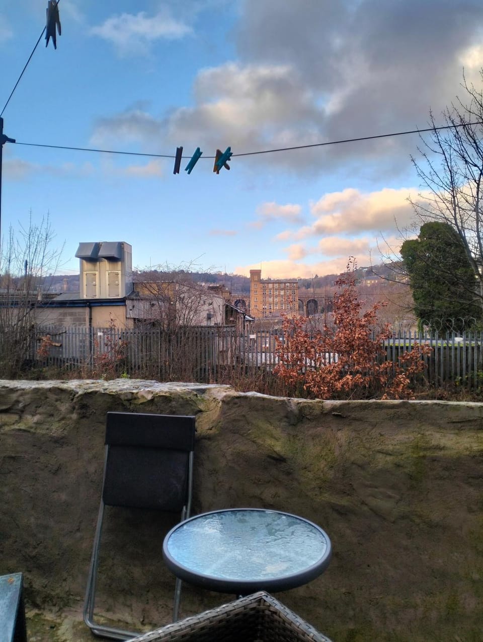 Canalside View House - Modern 11 Bed Retreat in the Yorkshire Dales Apartment in Huddersfield