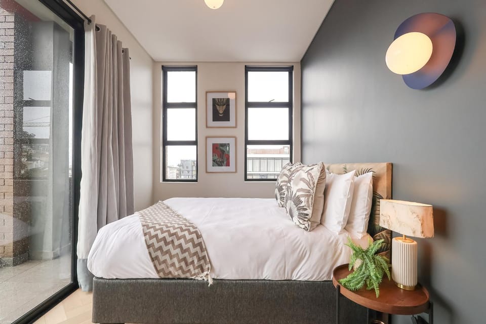 Above It All Apartment in Sea Point