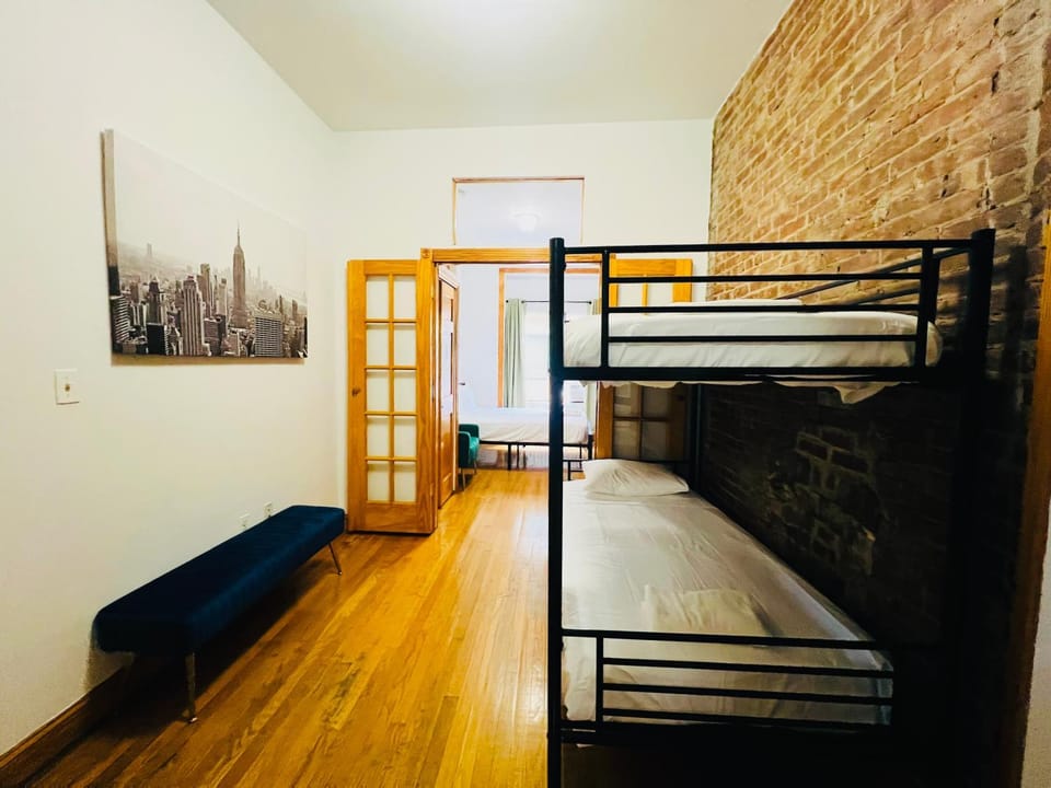 The Kensington on 44th Apartment in Midtown