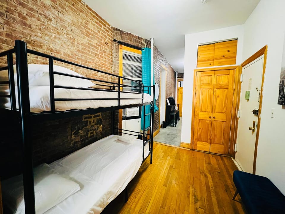 The Kensington on 44th Apartment in Midtown