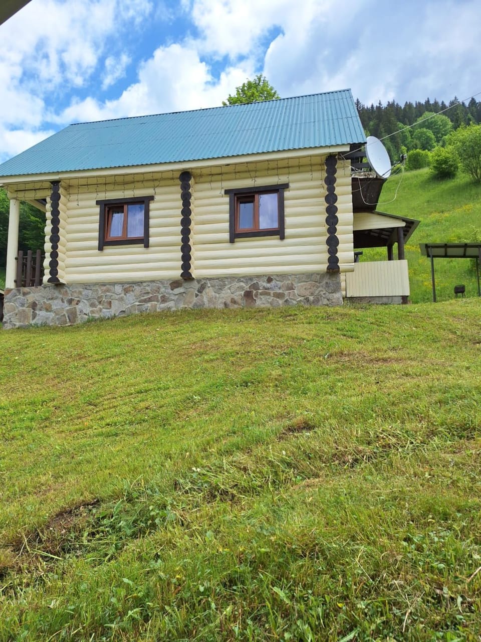 Лісовий котедж Apartment in Ukraine