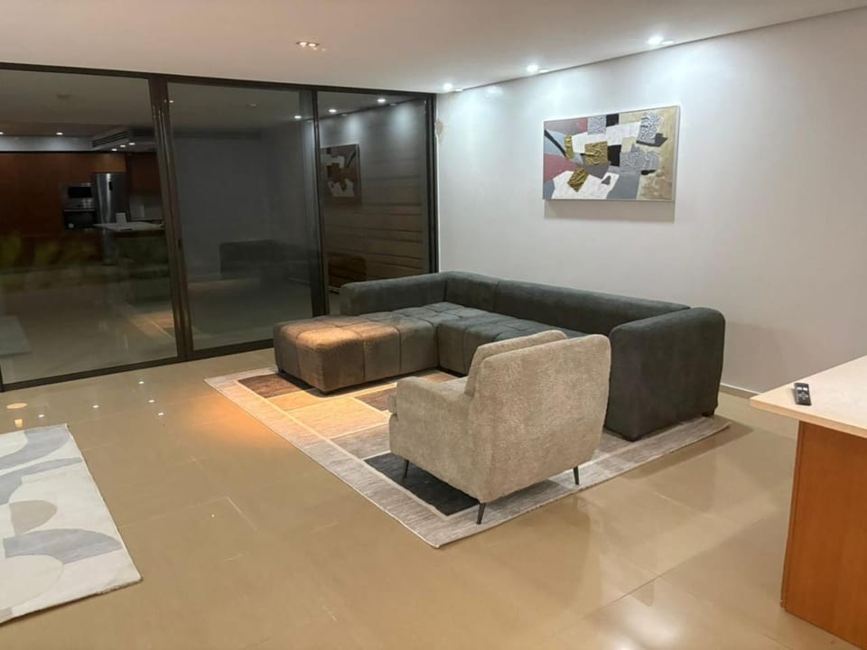 Studio B Luxury - Waterfront Apartment in Dakar