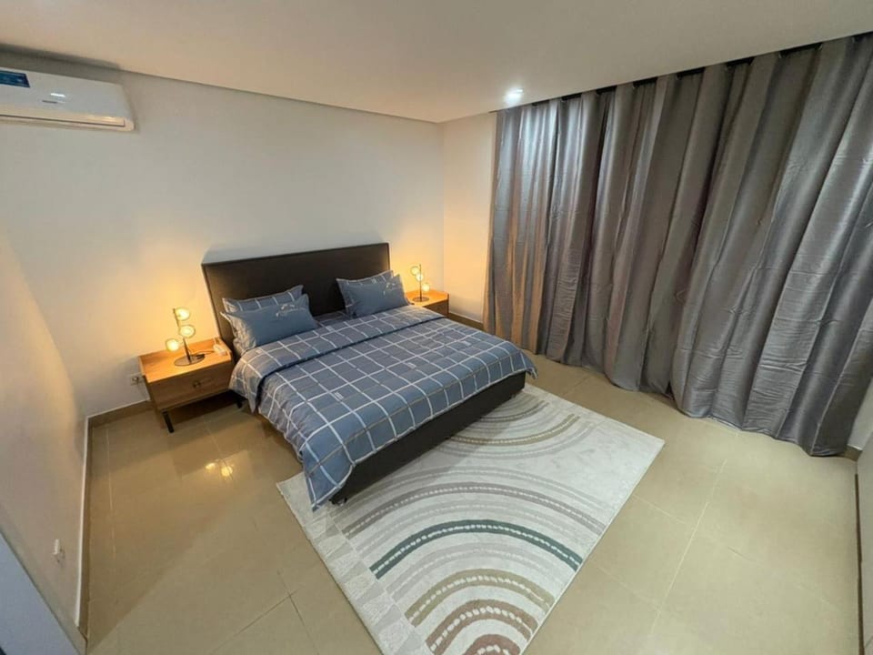Studio B Luxury - Waterfront Apartment in Dakar