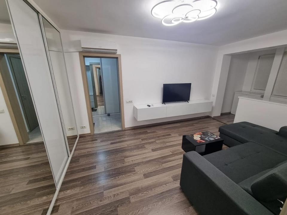 Ezzely apartment ParkLake Apartment in Bucharest
