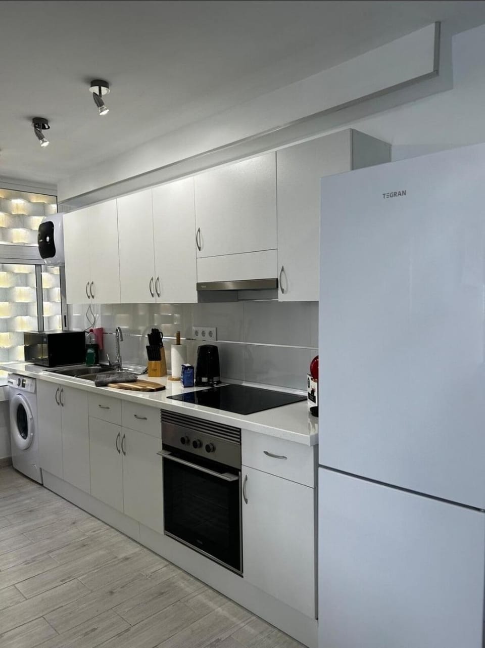 Beach life only 5 minutes away and Heated pool Apartment in Maspalomas