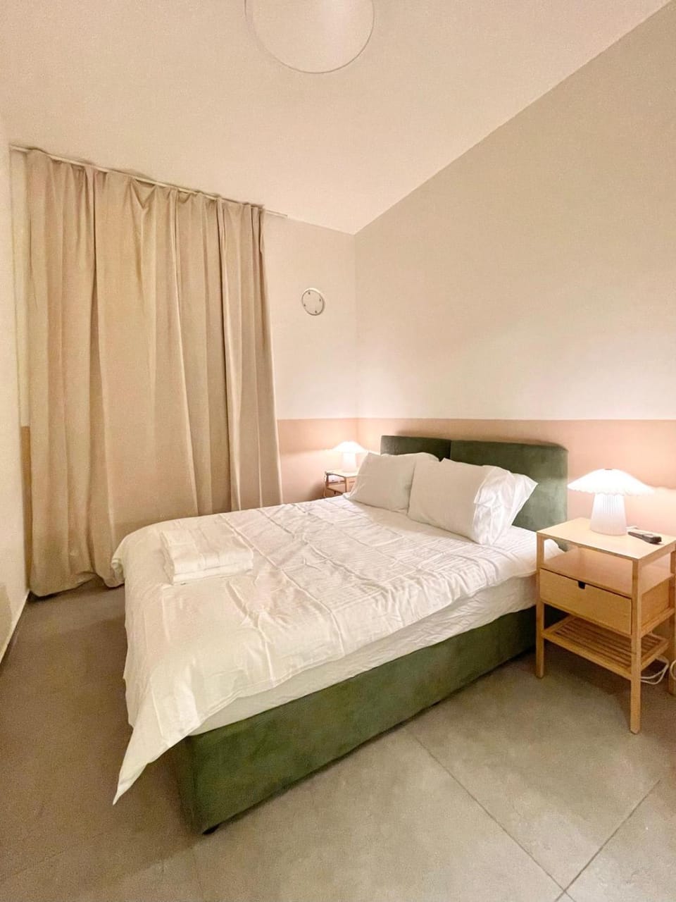 Perfectly Cozy 3BR Duplex Nachlaot Apartment in Jerusalem