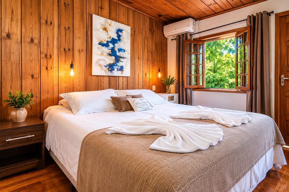 Villa Vintage Campos - Piscina e opções de suites com hidromassagem Hotel in Campos do Jordão