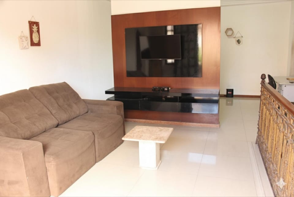 Communal lounge/ TV room, TV and multimedia, Living room