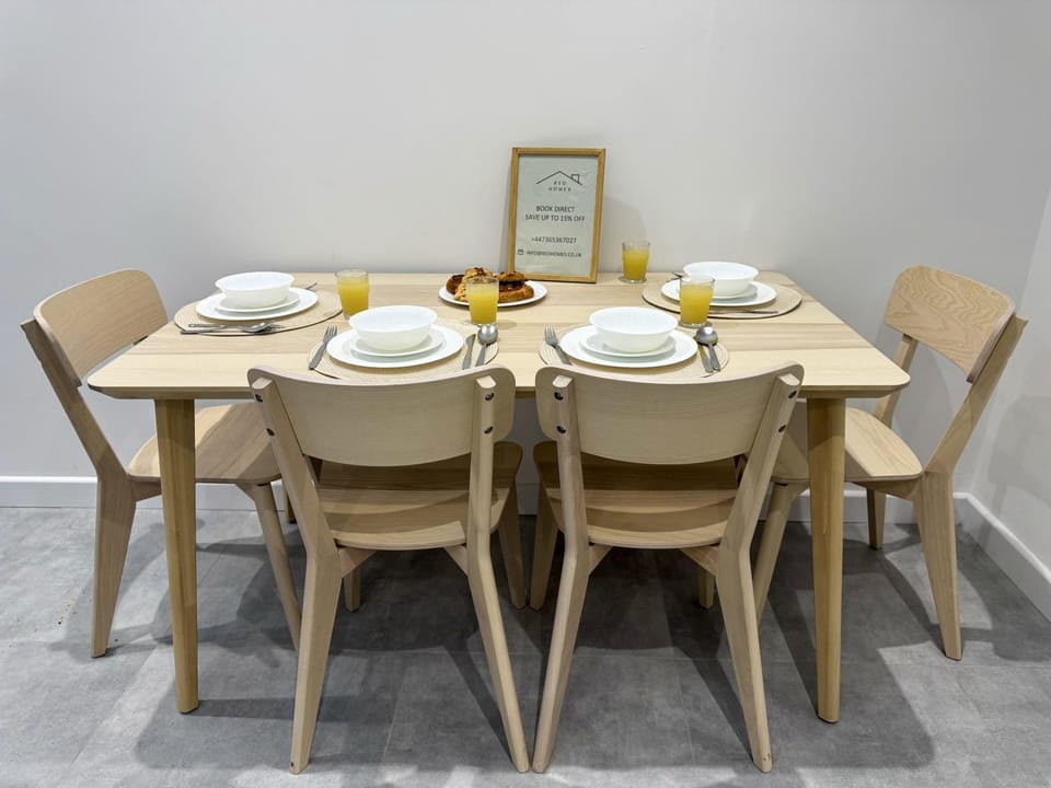 Food and drinks, Dining area, Food, Drinks