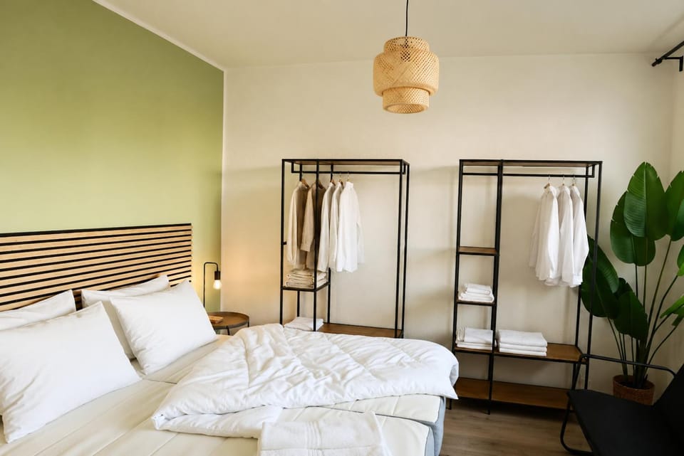 Bed, Bedroom, wardrobe