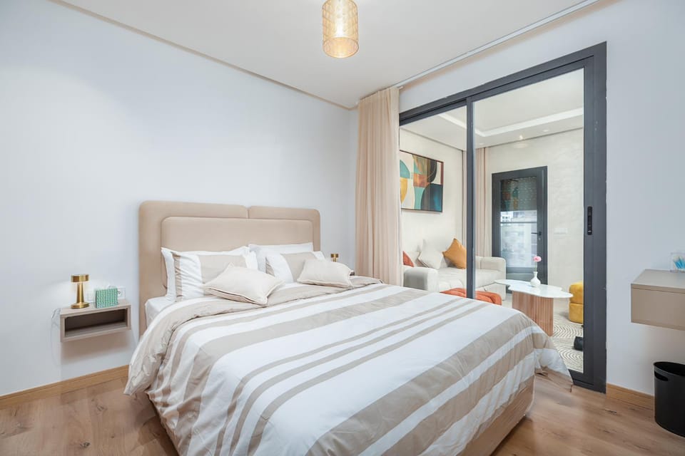 Modern Comfortable Apartment - Corniche Hassan II Apartment in Casablanca