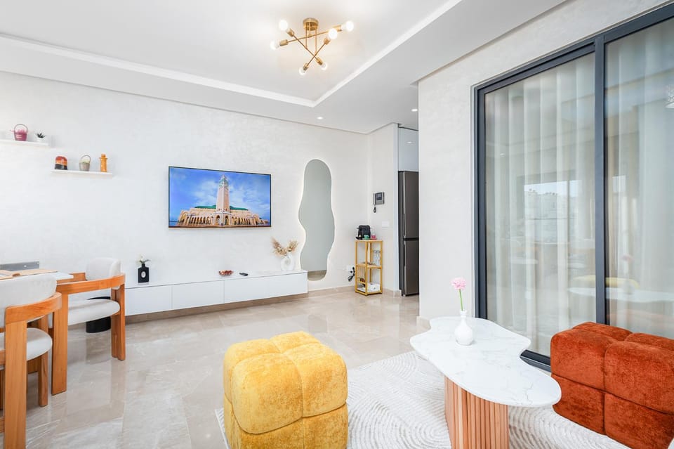 Modern Comfortable Apartment - Corniche Hassan II Apartment in Casablanca