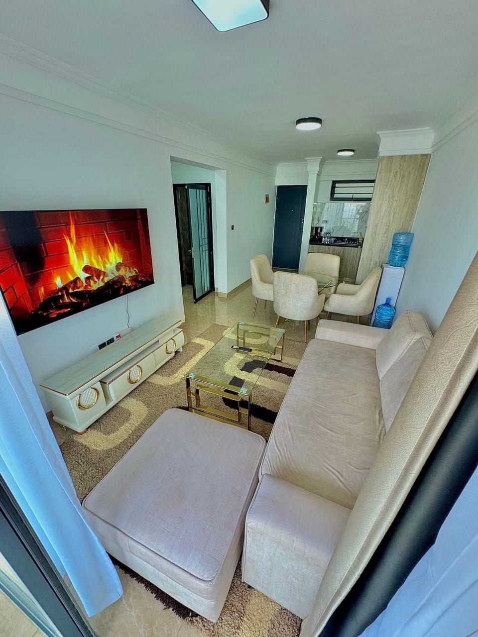 TV and multimedia, Seating area