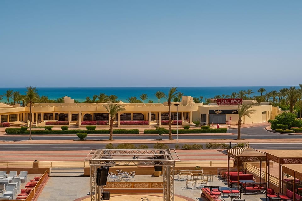 Day, Natural landscape, Beach, Sea view, Location, Parking