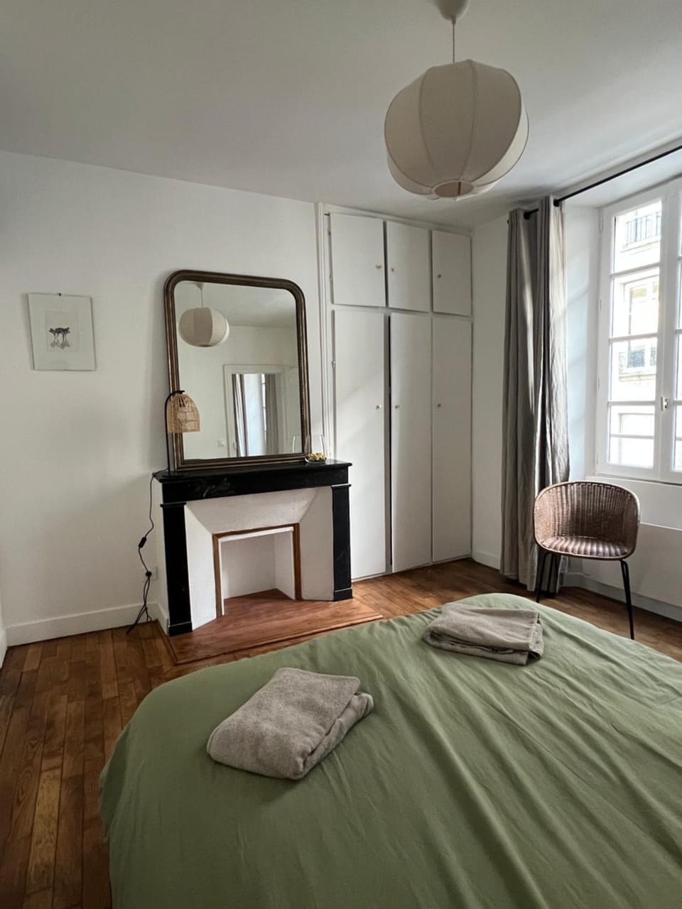 Bed, Photo of the whole room, Bedroom, wardrobe