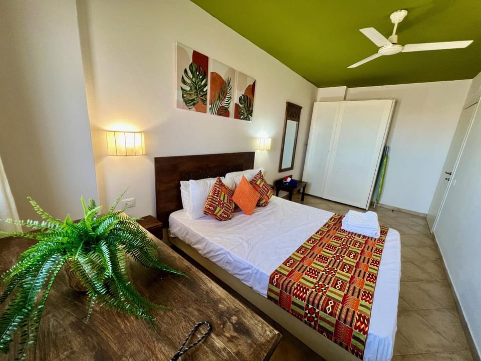 Tropical Nights Apartment in Santa Maria
