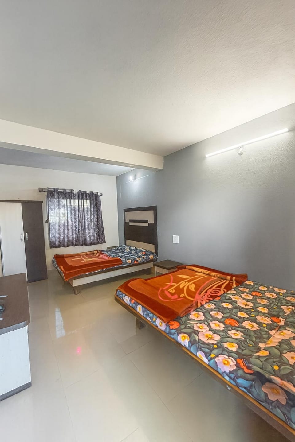 Hotel Sudama Palace - Mahabaleshwar , Couple & Family Stay Rooms with Free Wi-Fi in Main Market Hotel in Mahabaleshwar