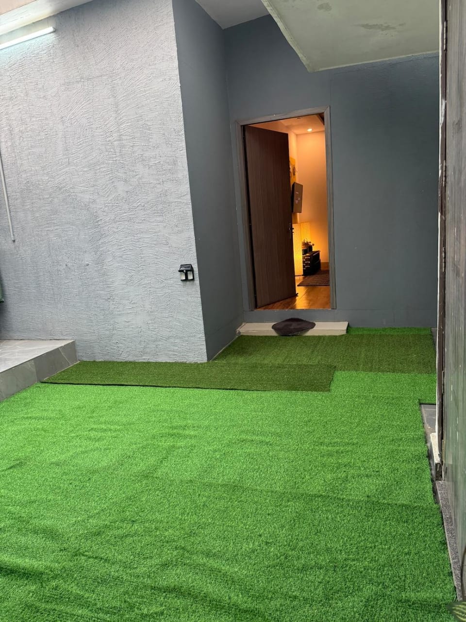 Private Cozy Space with Rooftop Garden in Delhi NCR and Gurgaon Apartment in Gurugram