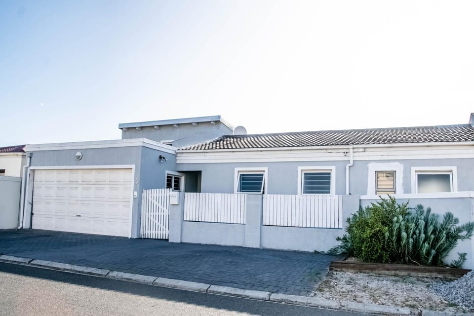 Sukoluhle Guest House Apartment in Cape Town