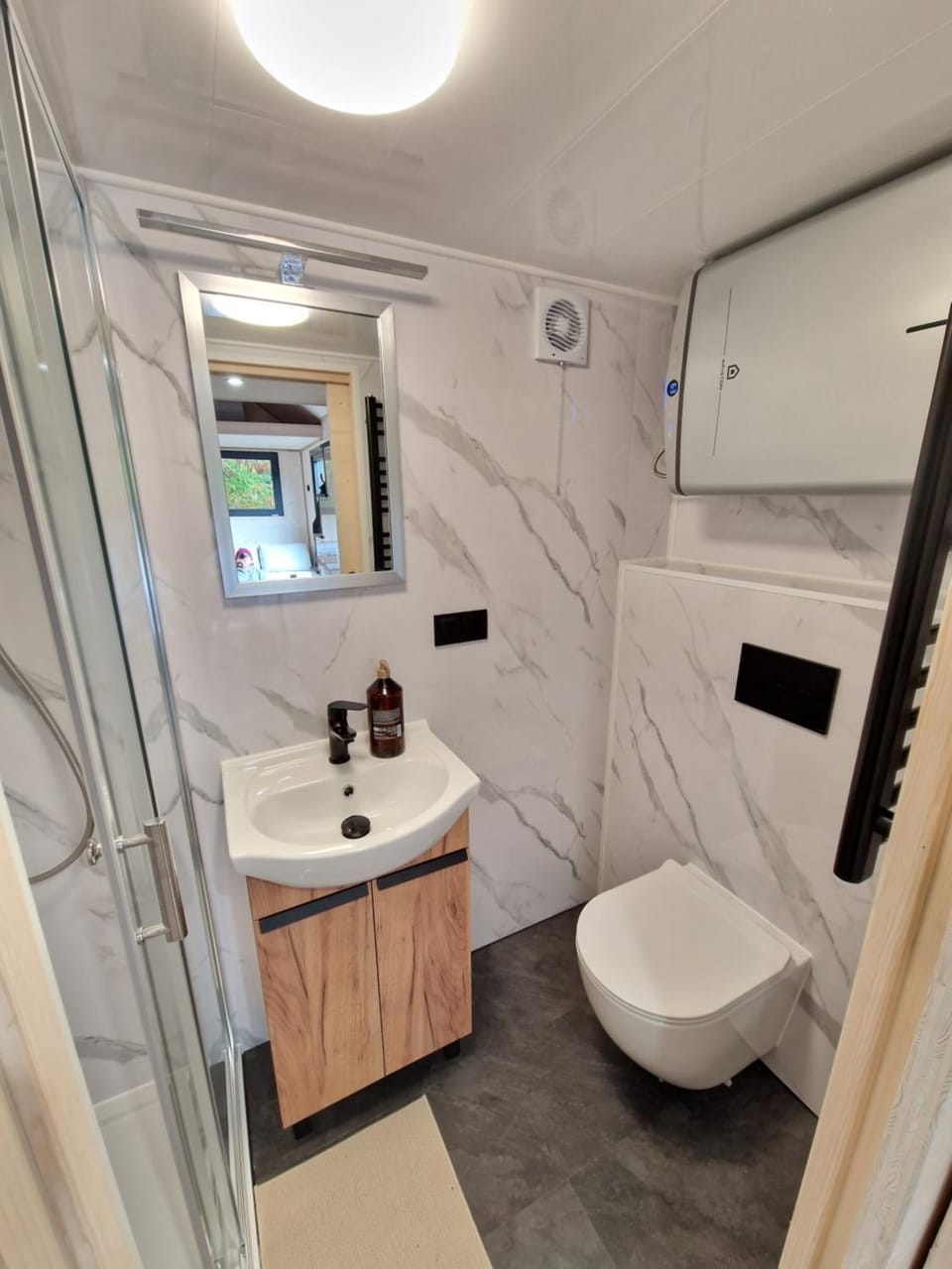 Shower, Toilet, Bathroom, towels, towels