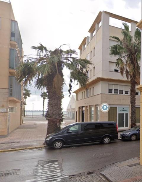 Property building, Location
