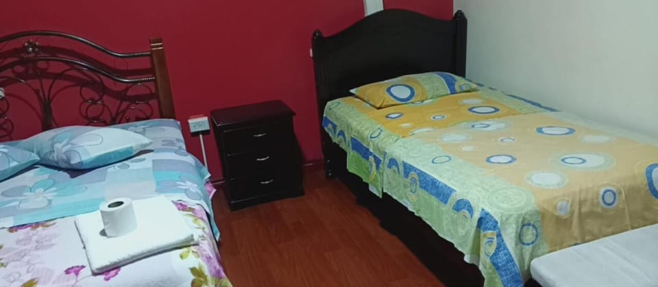 Hostal California Star Bed and Breakfast in Quito