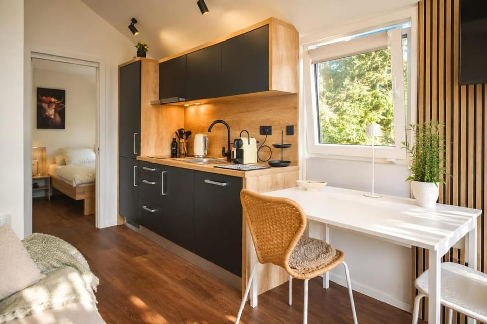 Coffee/tea facilities, Kitchen or kitchenette, Living room, Seating area, Dining area, minibar, oven, pet friendly, stove