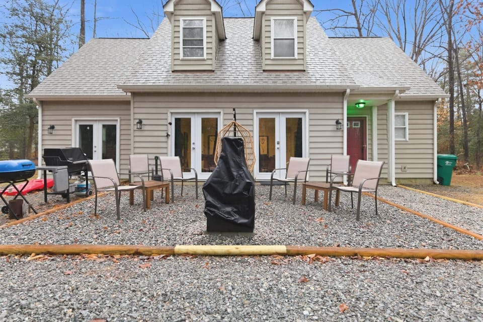 Property building, Patio