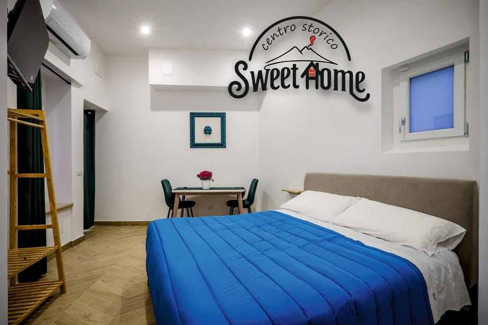 Logo/Certificate/Sign, Bedroom