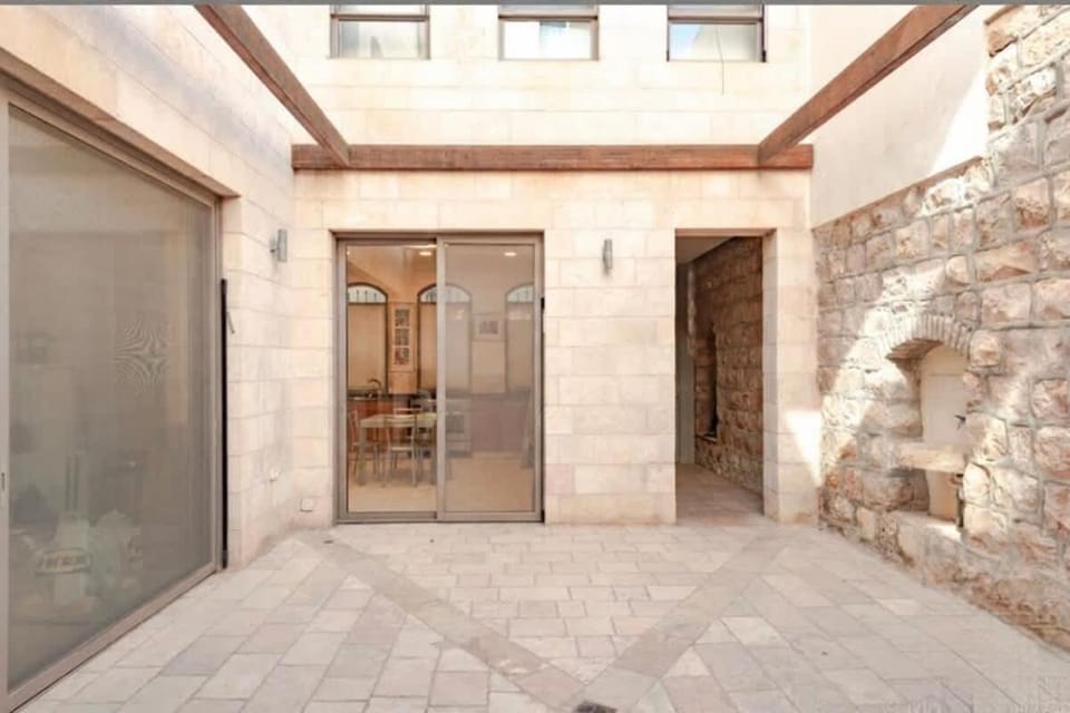 Sweet Luxury Home - City Centre House in Jerusalem