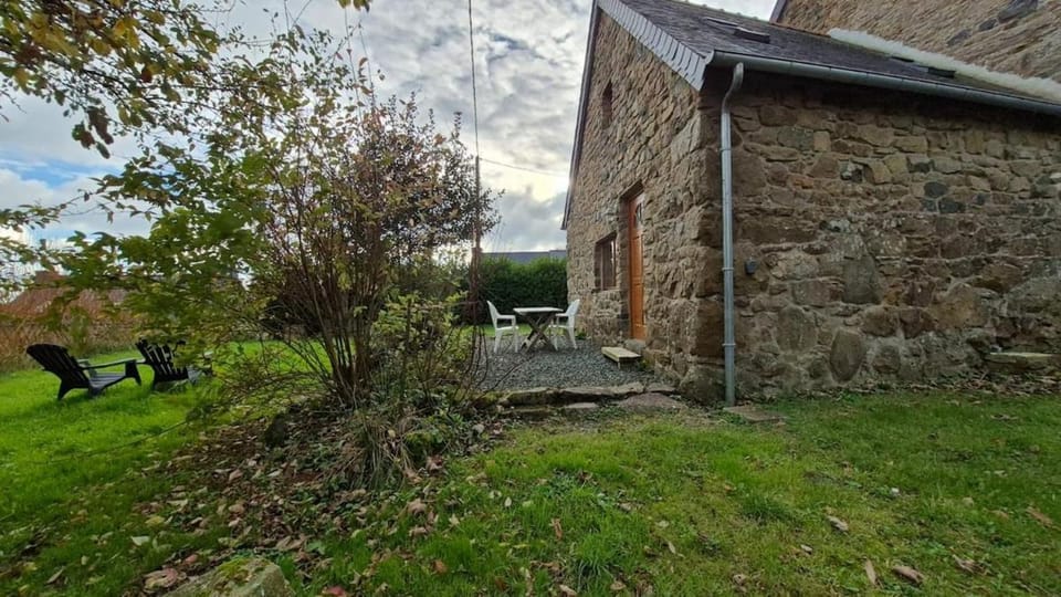 Les gîtes de la salamandre House in Finistere