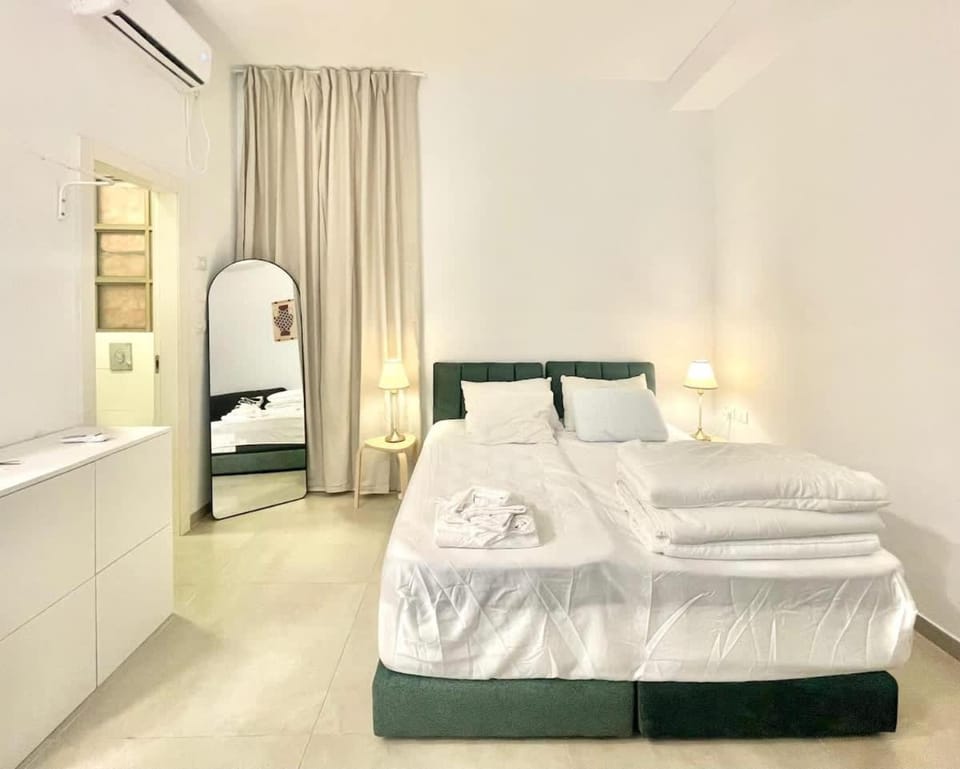 Nachlaot Gem - Bright, Central and Cozy Apartment in Jerusalem