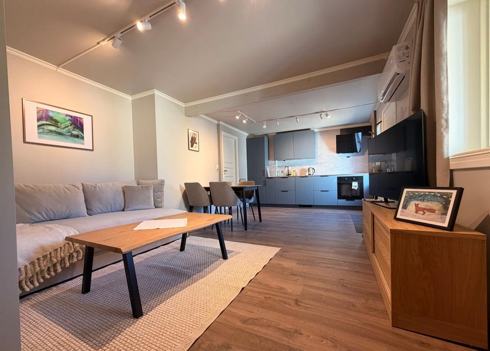Kitchen or kitchenette, Living room, Dining area