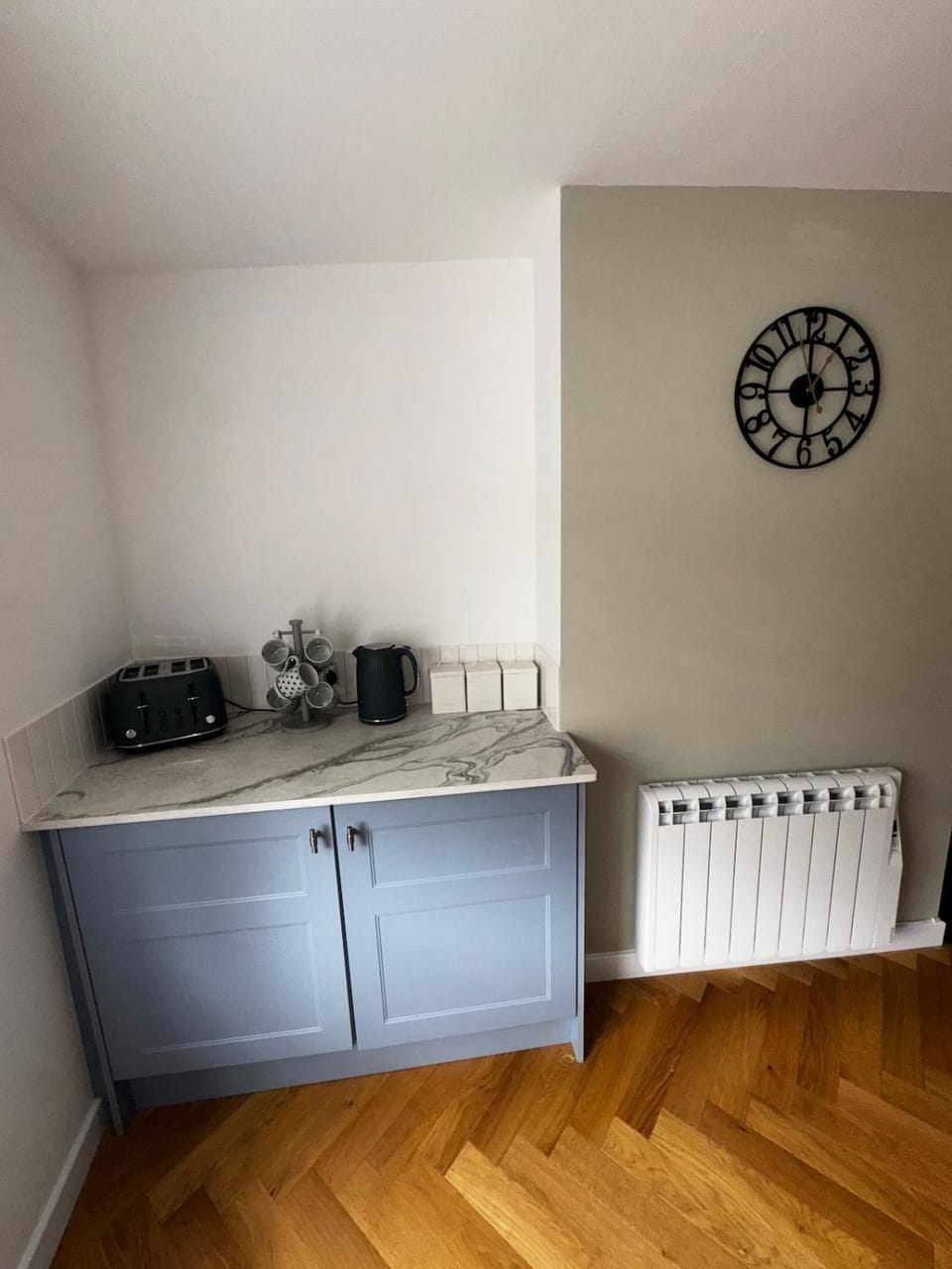 The Flat Apartment in England