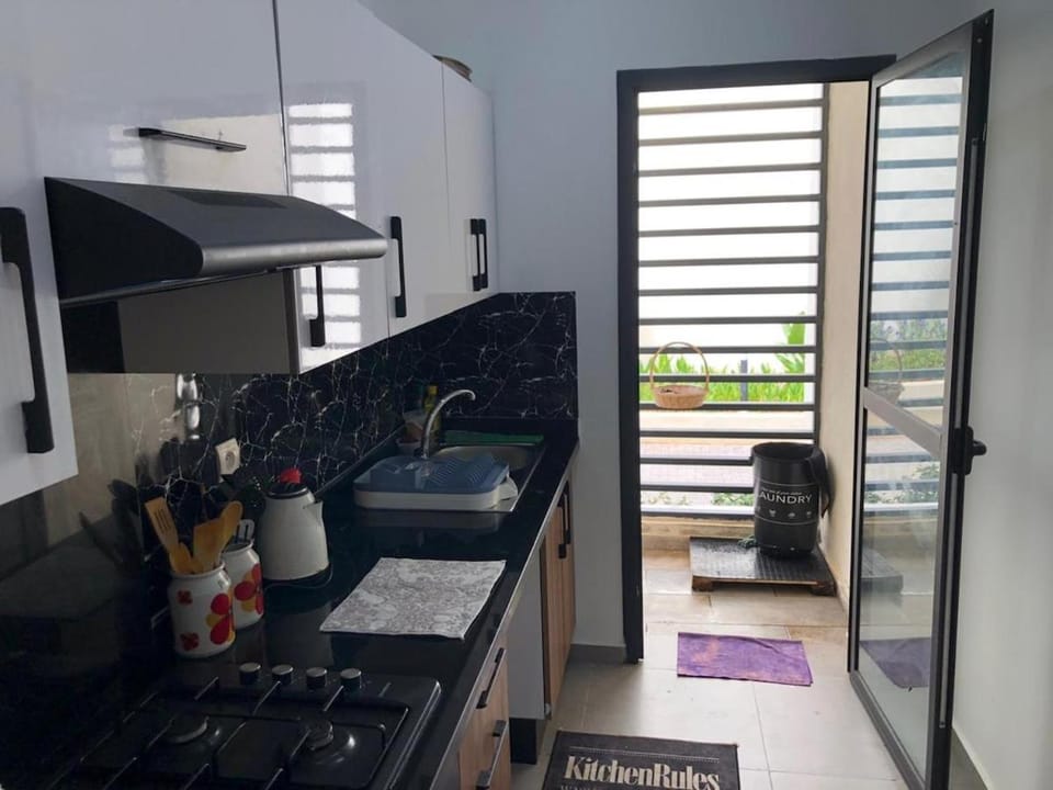 Cozy Studio with pool, fiber optics Apartment in Casablanca-Settat