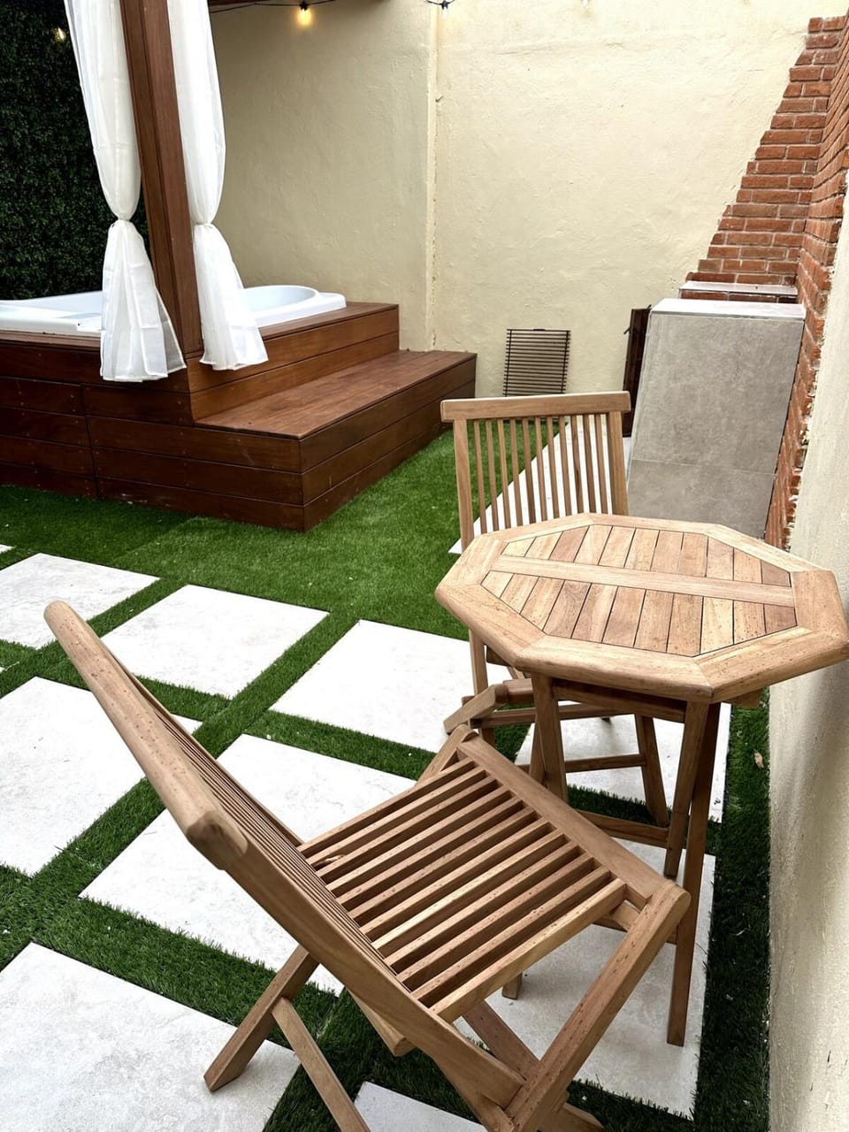 Patio, sunbed