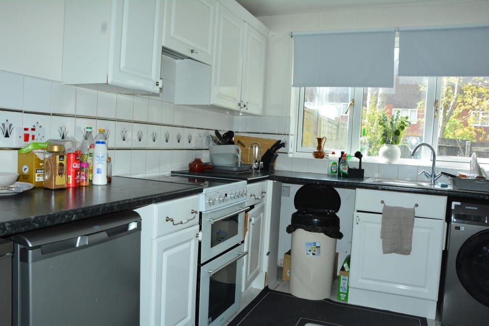 Kitchen or kitchenette, Communal kitchen, kitchen, kitchen