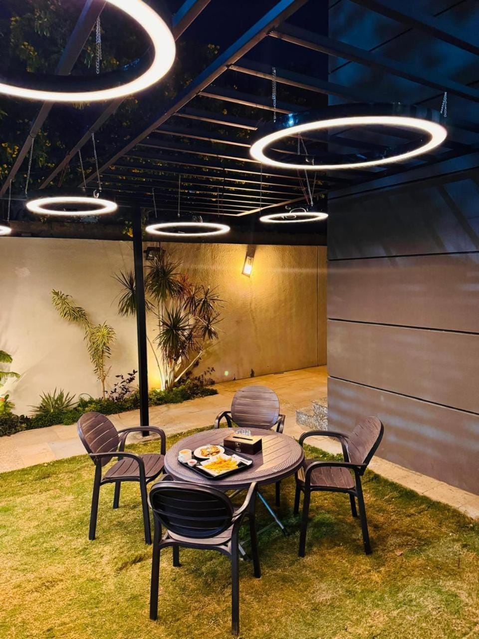 Holiday One Hotel & Suites - DHA-8 Hotel in Karachi