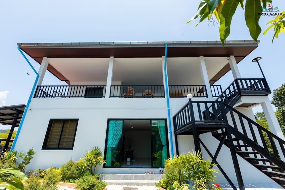 Property building, Balcony/Terrace
