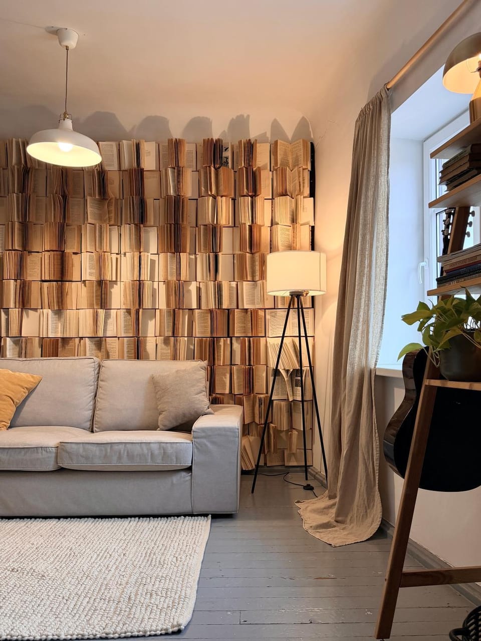 Dzejnieka jumts l Artist Studio in Town Centre l Self Check-in Apartment in Latvia
