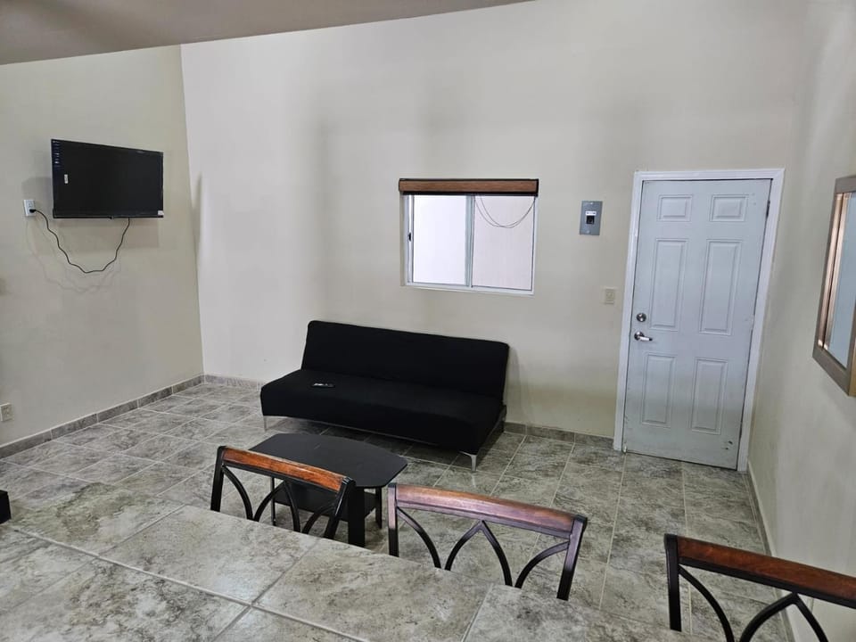 Communal lounge/ TV room, TV and multimedia, Living room