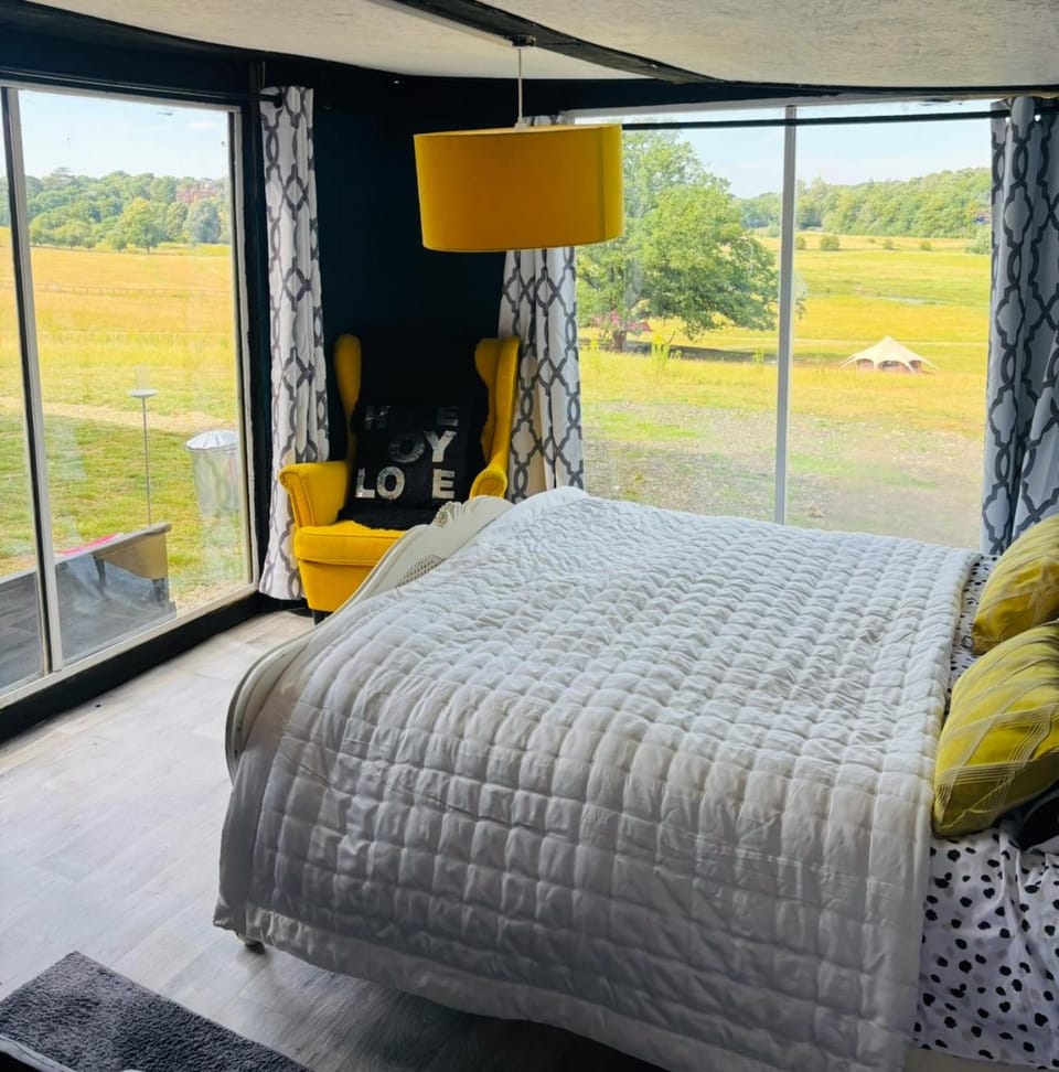 Outlook farm cabin firepit Cabin in Hertford