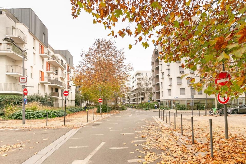 Appartement Chic & Lumineux 5 min de Massy TGV Apartment in Massy