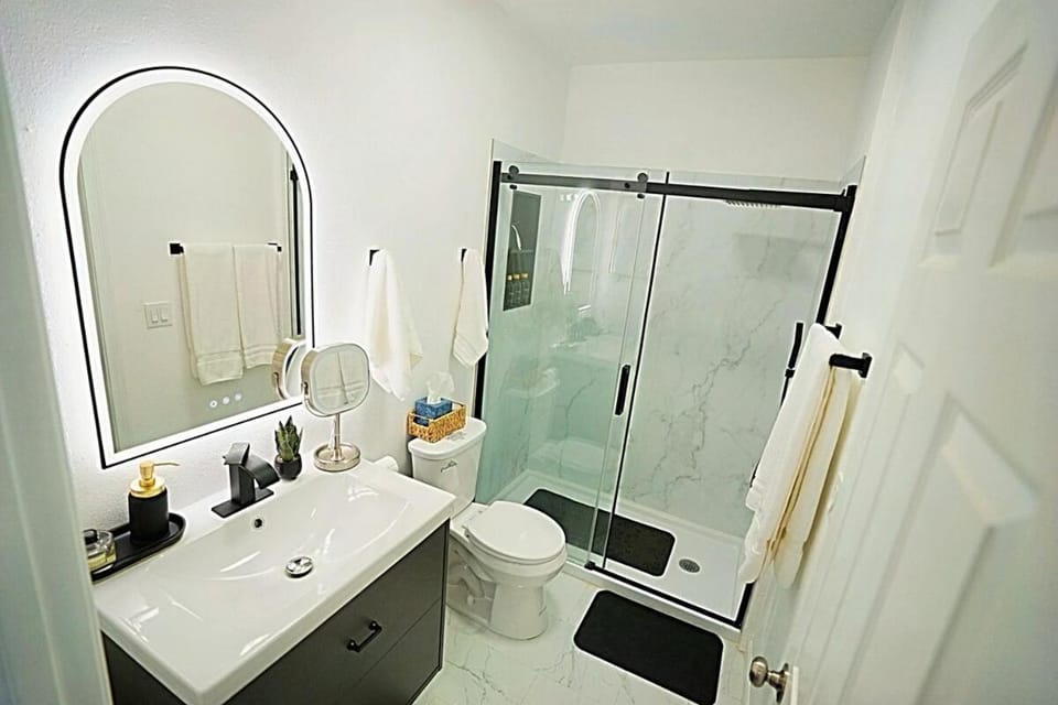 Modern Guesthouse ADU Sanctuary Campground/ 
RV Resort in Highland